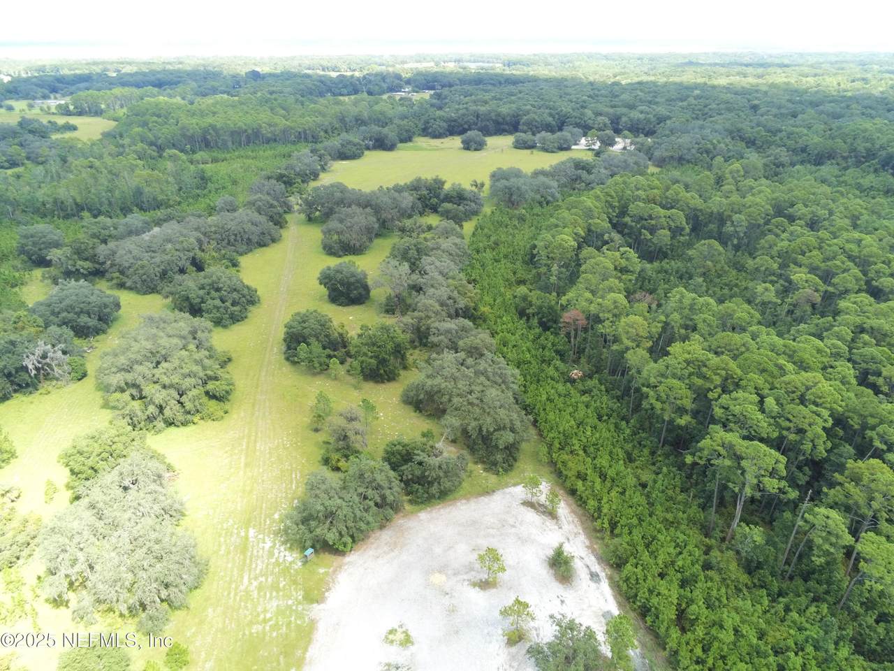 XXX Union Avenue - Photo 1