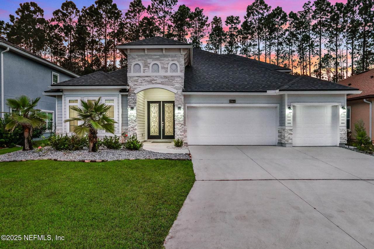 944 Laurel Valley Drive - Photo 1