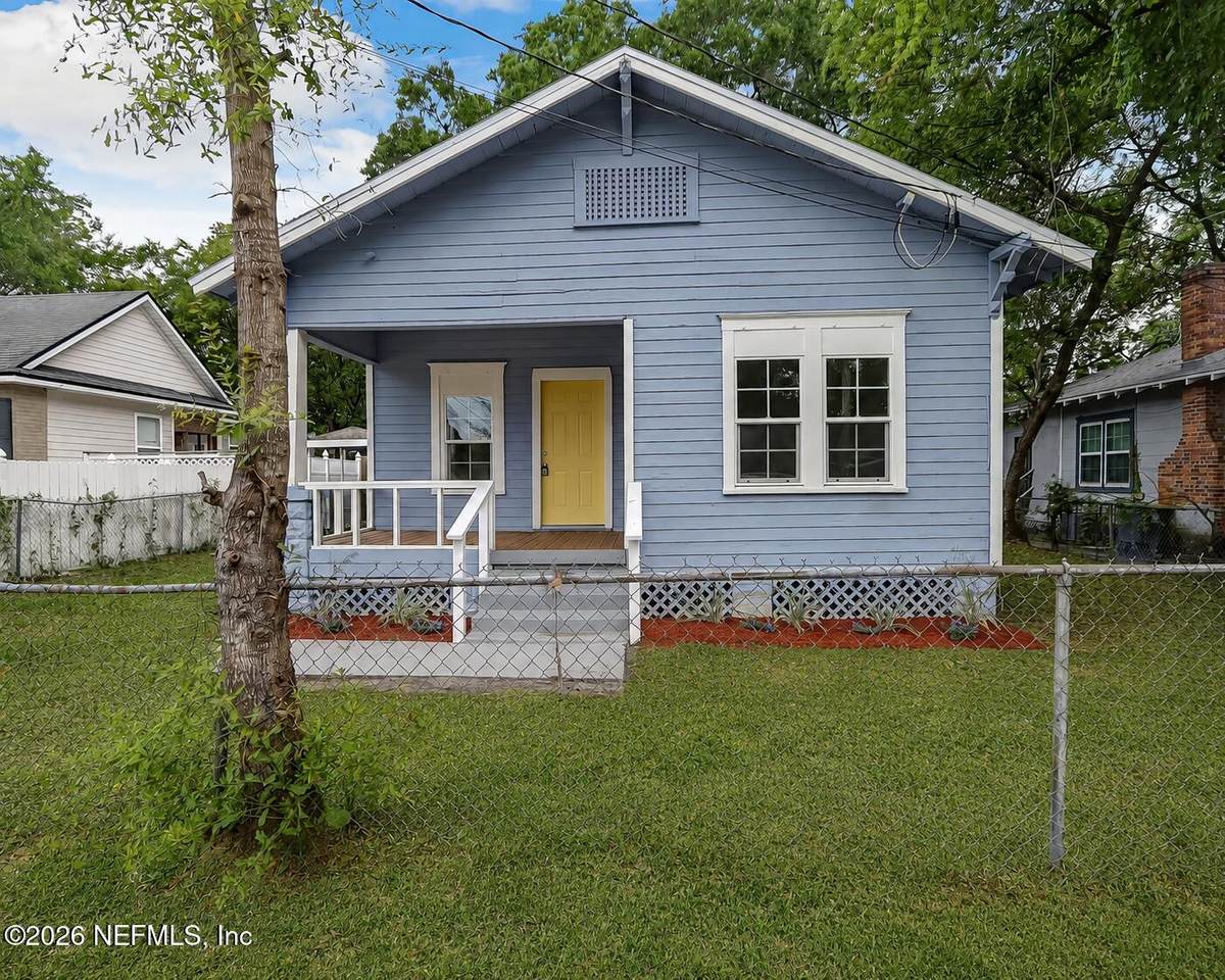 2929 Spencer Street - Photo 1