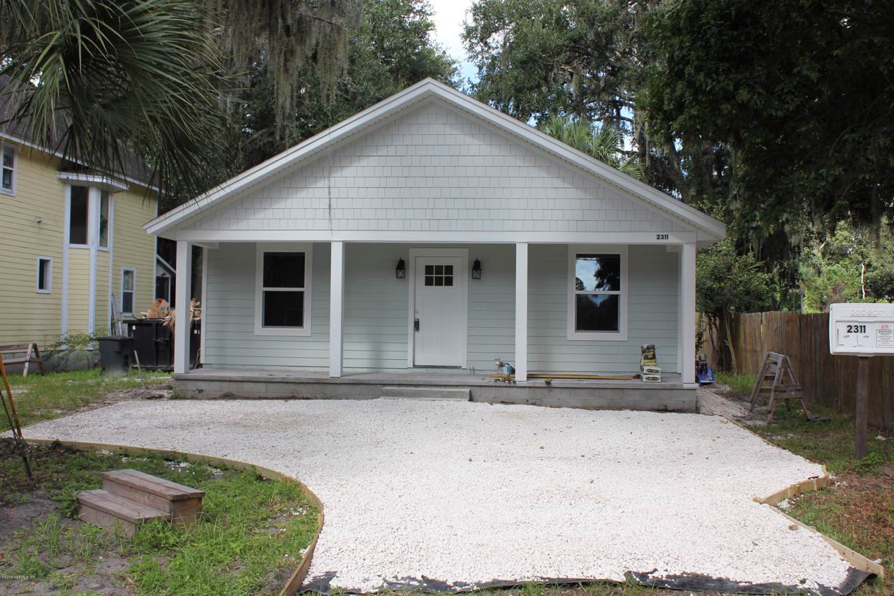 2311 Amelia Rd - Photo 1