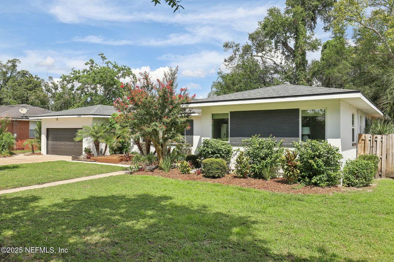 4333 Silverwood Lane - Photo 1