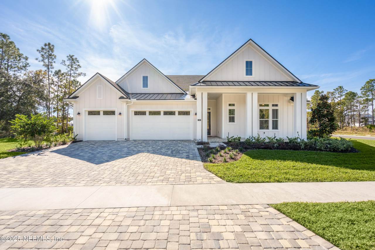 210 Arbor Creek Drive - Photo 1
