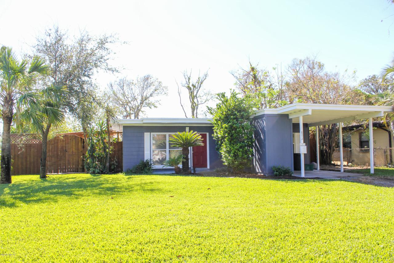 802 5TH Ave - Photo 1