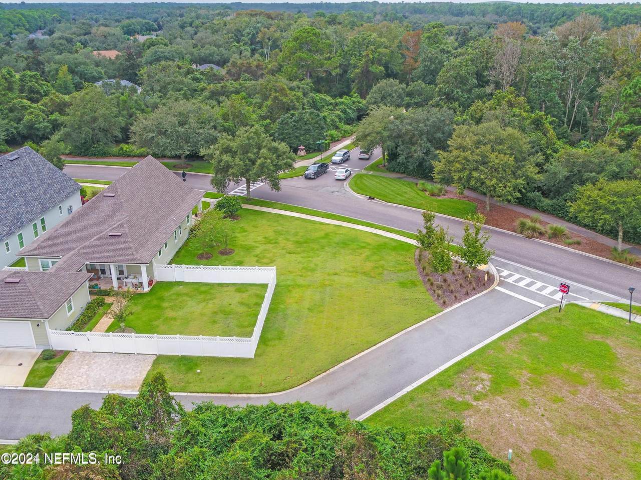 744 Loop Parkway - Photo 1