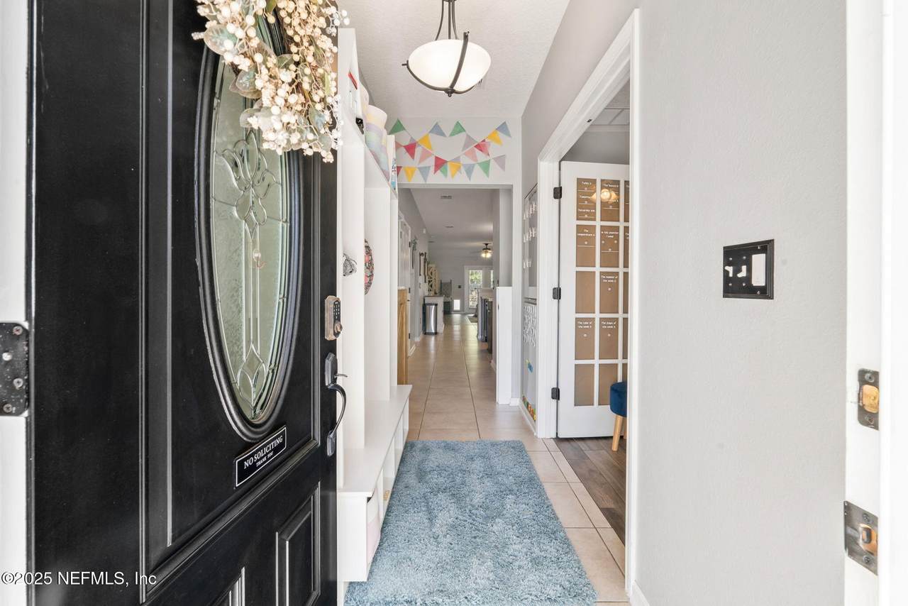 467 New England Drive - Photo 1