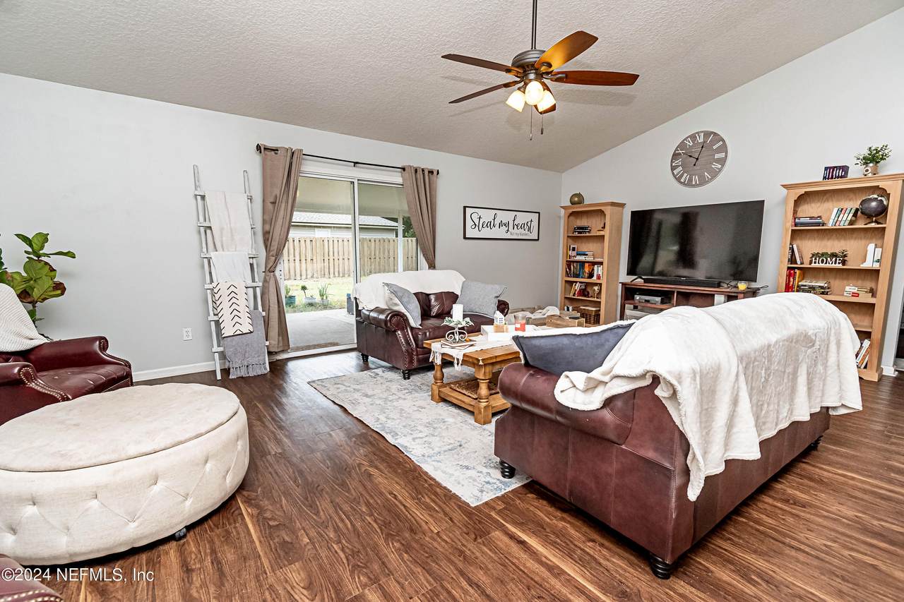 11950 Sands Pointe Court - Photo 1