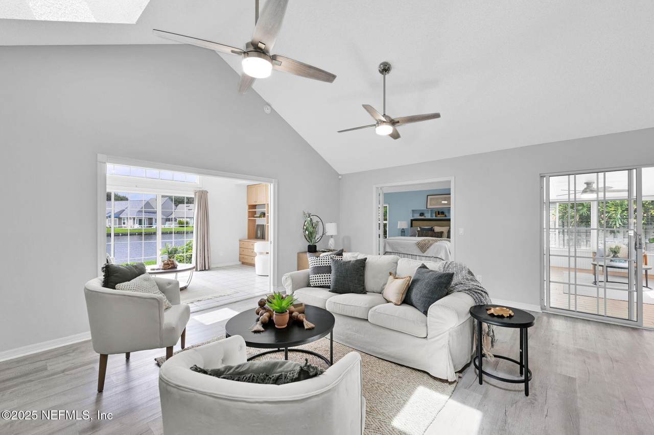 107 Hammock Circle - Photo 1