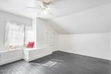 2756 Oak Street - Photo 40