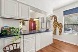 2545 Oak Street - Photo 11