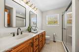 906 Old Grove Manor - Photo 35