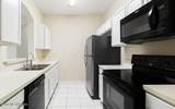 10550 Baymeadows Road - Photo 32