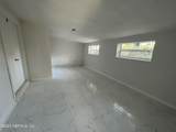 2820 Rogero Road - Photo 29