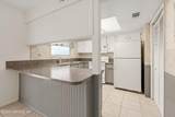 8195 Trafalgar Square - Photo 10