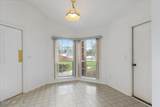 9502 Broken Oak Boulevard - Photo 10