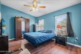 7039 Deer Lodge Circle - Photo 11