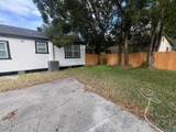 304 Lawton Avenue - Photo 5