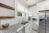 2231 Dellwood Avenue - Photo 9