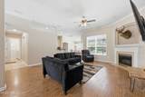 285 Silverthorn Lane - Photo 15