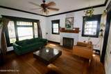 1642 Walnut Street - Photo 5