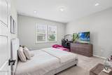 1865 Amberly Drive - Photo 17