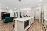 77 Park Center Avenue - Photo 18
