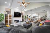 586 Thornwood Lane - Photo 15