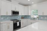 688 Madeore Street - Photo 9