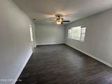 6226 Mercer Circle - Photo 9