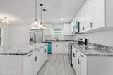 2221 Jayson Avenue - Photo 8