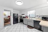 552 Clermont Avenue - Photo 7