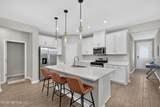 290 Spruce Hill Point - Photo 10