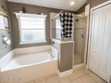1552 Barrington Circle - Photo 16