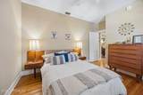 4642 Crescent Street - Photo 15