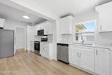 4242 Pinewood Avenue - Photo 10