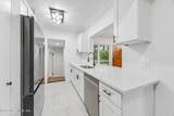 2431 Warfield Avenue - Photo 10
