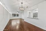 2431 Warfield Avenue - Photo 5