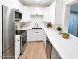 942 Saranac Street - Photo 3