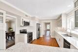 8239 Hollyridge Road - Photo 15