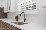 76 Park Center Avenue - Photo 16