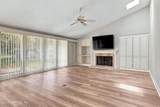 60 Roscoe Boulevard - Photo 13