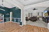2912 Southbank Circle - Photo 16