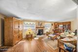 7820 Chateau Drive - Photo 8