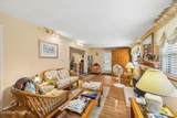 7820 Chateau Drive - Photo 9