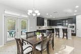 228 Gladstone Court - Photo 9