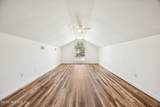2421 Hawkcrest Drive - Photo 35