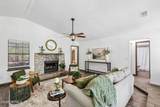 1864 Sherwood Drive - Photo 3