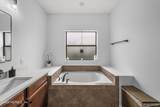 174 Kenmore Avenue - Photo 16