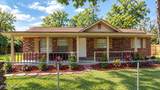 554 Roberts Street - Photo 2