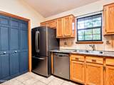 112 Camelot Drive - Photo 4