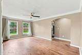 554 Roberts Street - Photo 5